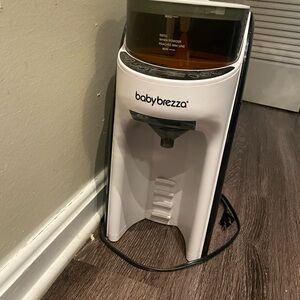 Baby Brezza Formula Maker
